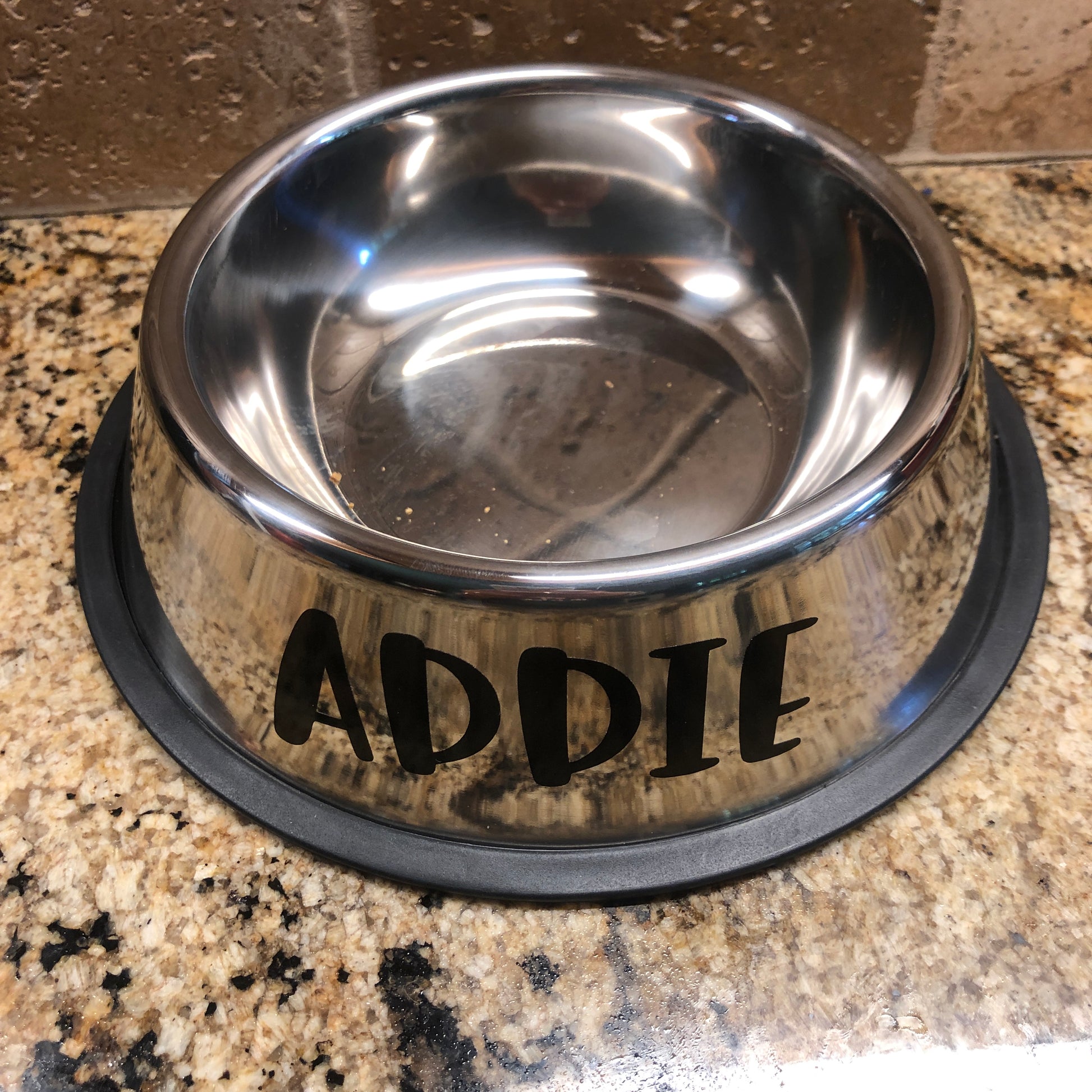 Personalized dog dish